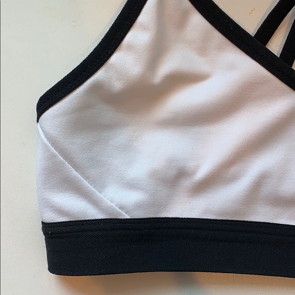Nike Dri Fit Strap Sports Bra - Picture 6 of 7
